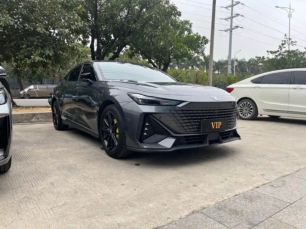 Changan UNI-V 2022