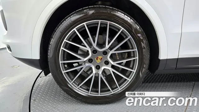 Porsche Cayenne 2022