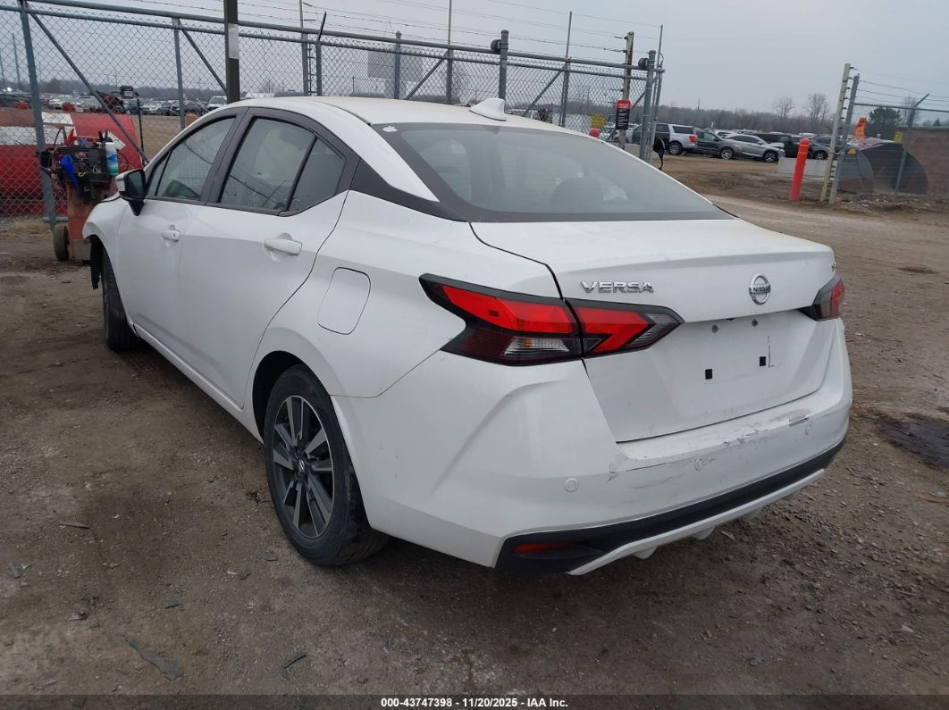 Nissan Versa 2021