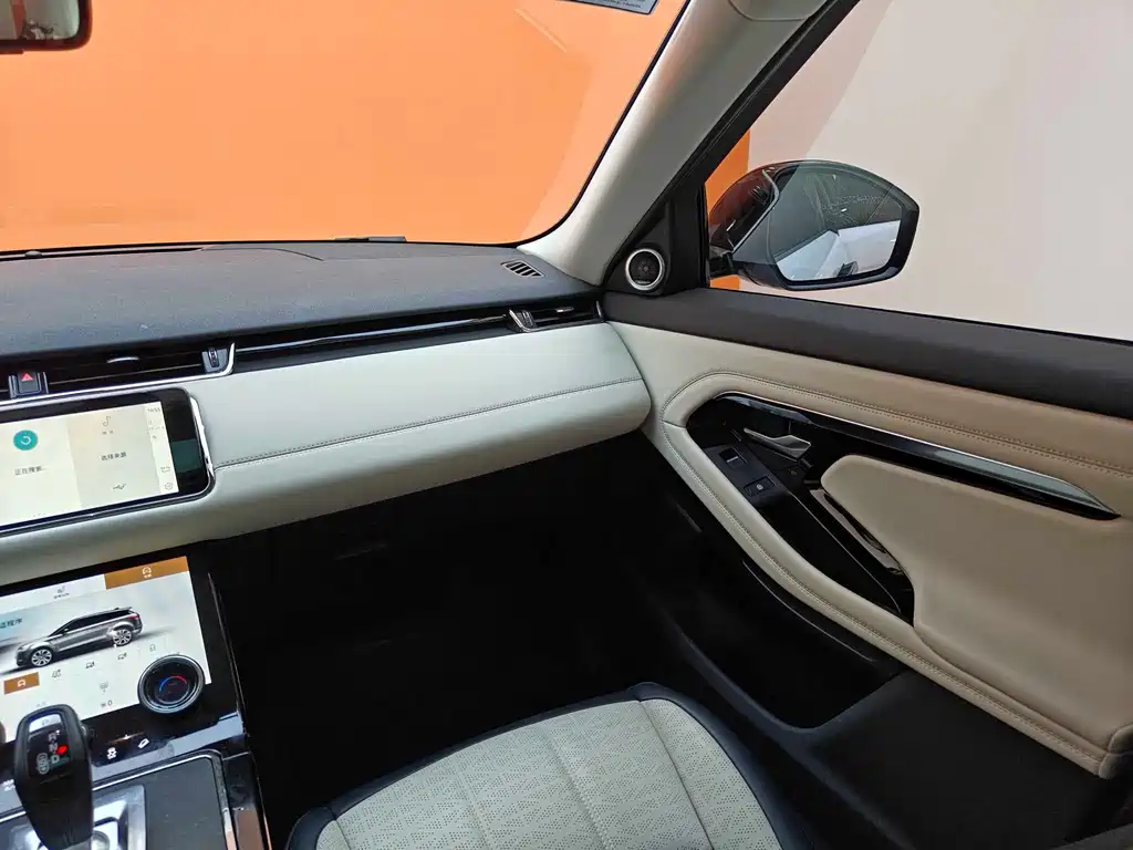 Land Rover Range Rover Evoque 2021