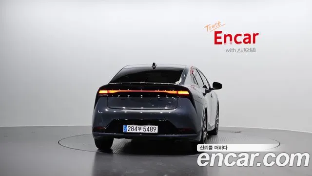Toyota Prius 2024