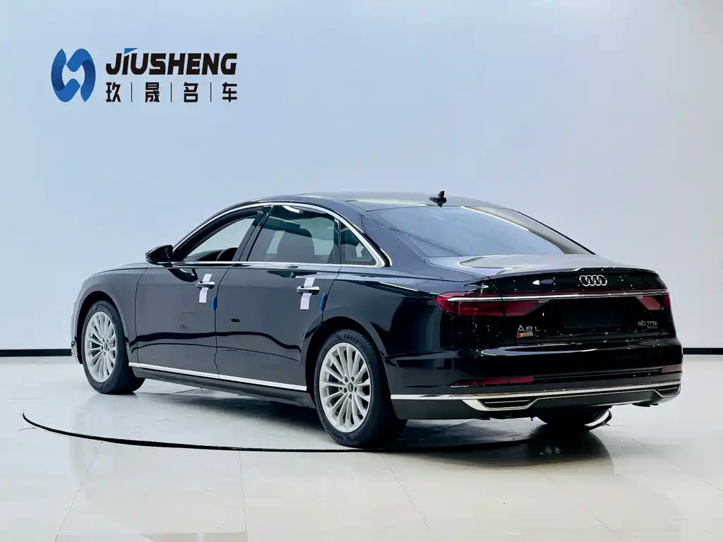 Audi A8 2021