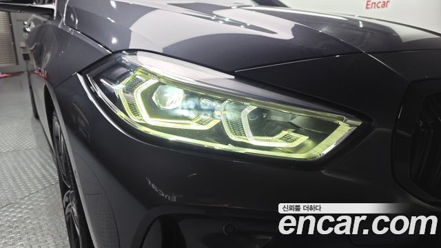 BMW 1 серии 2021