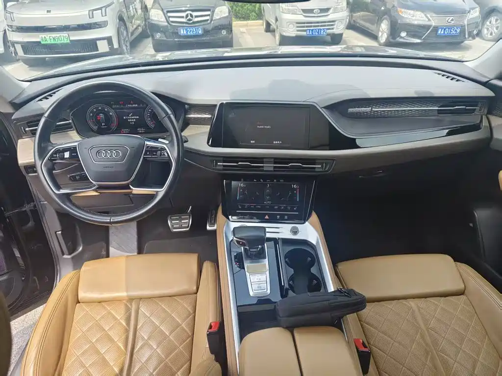 Audi Q6 2024