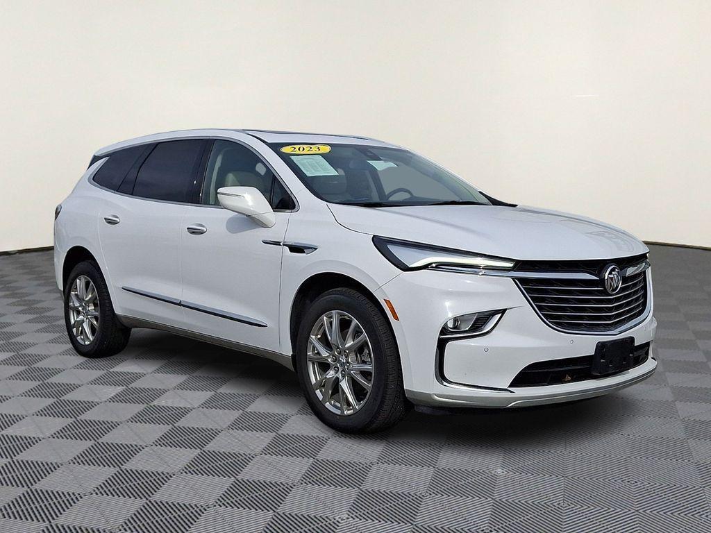 Buick Enclave 2023