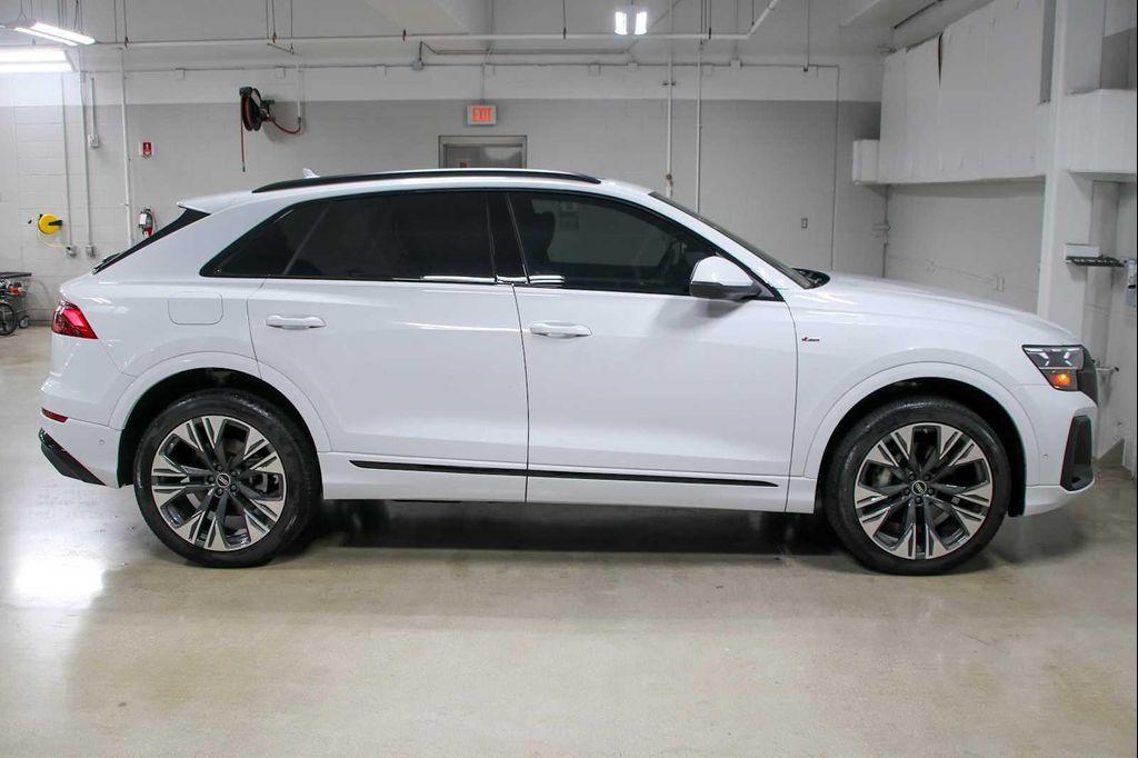 Audi Q8 2025
