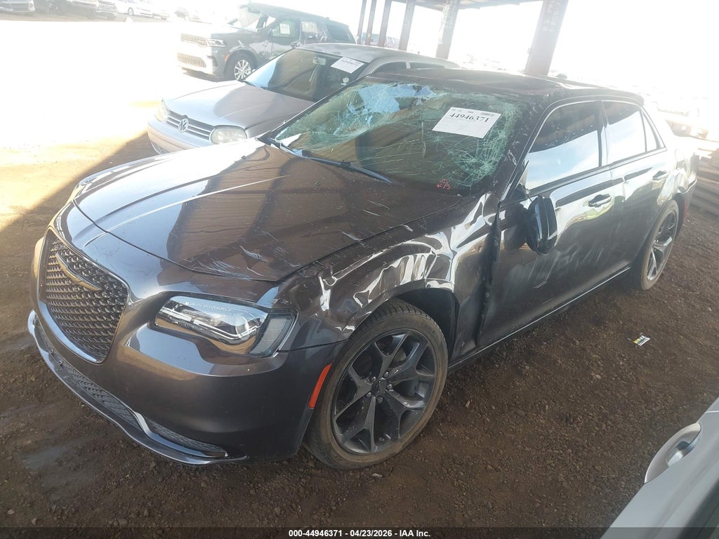 Chrysler 300 2023