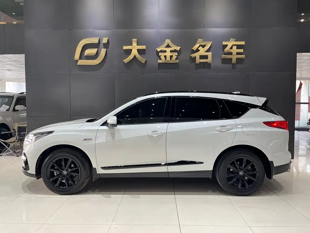 Acura RDX 2023