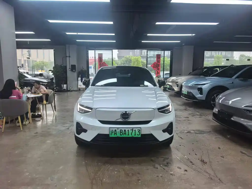 Volvo C40 2022