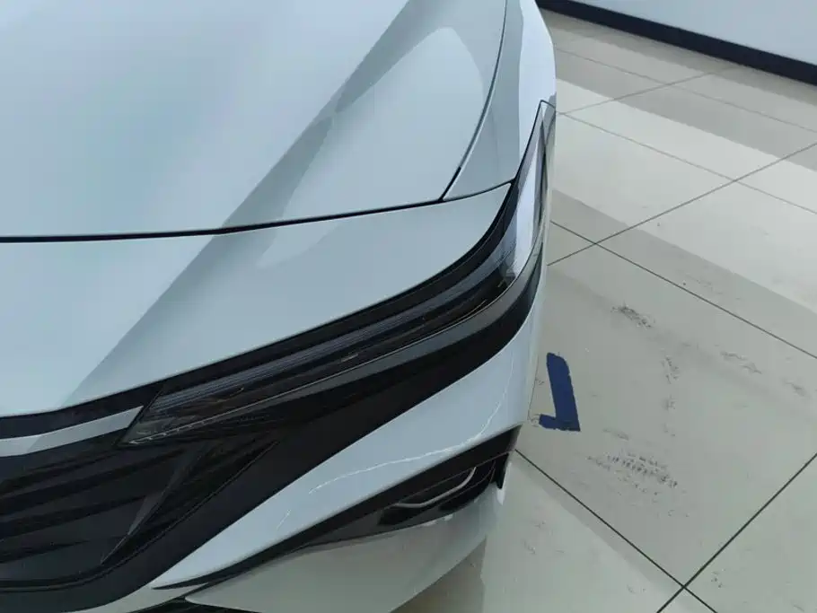 Hyundai Elantra 2025