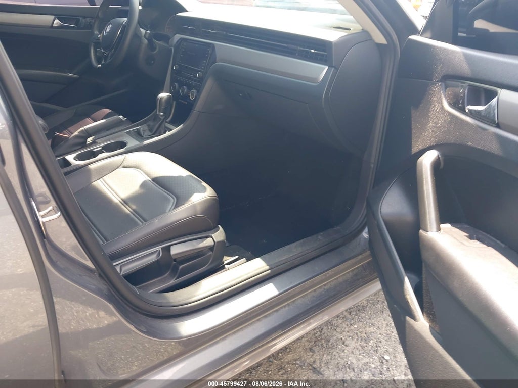 Volkswagen Passat 2021