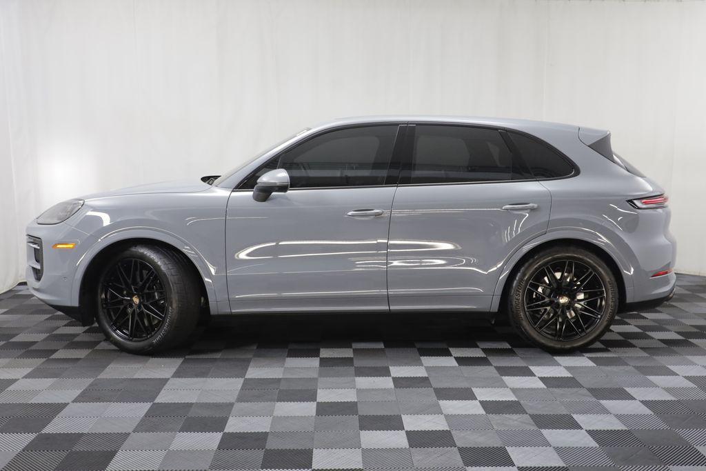 Porsche Cayenne 2025