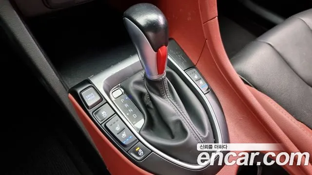 Hyundai Veloster 2020