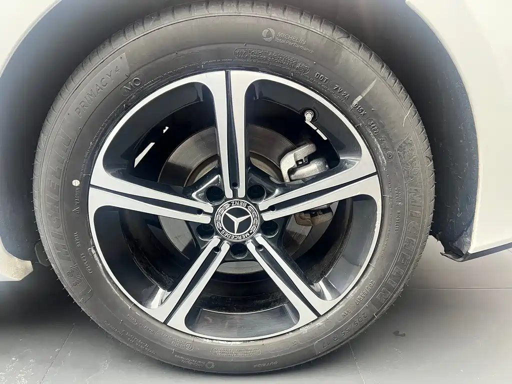 Mercedes-Benz A-Класс 2022