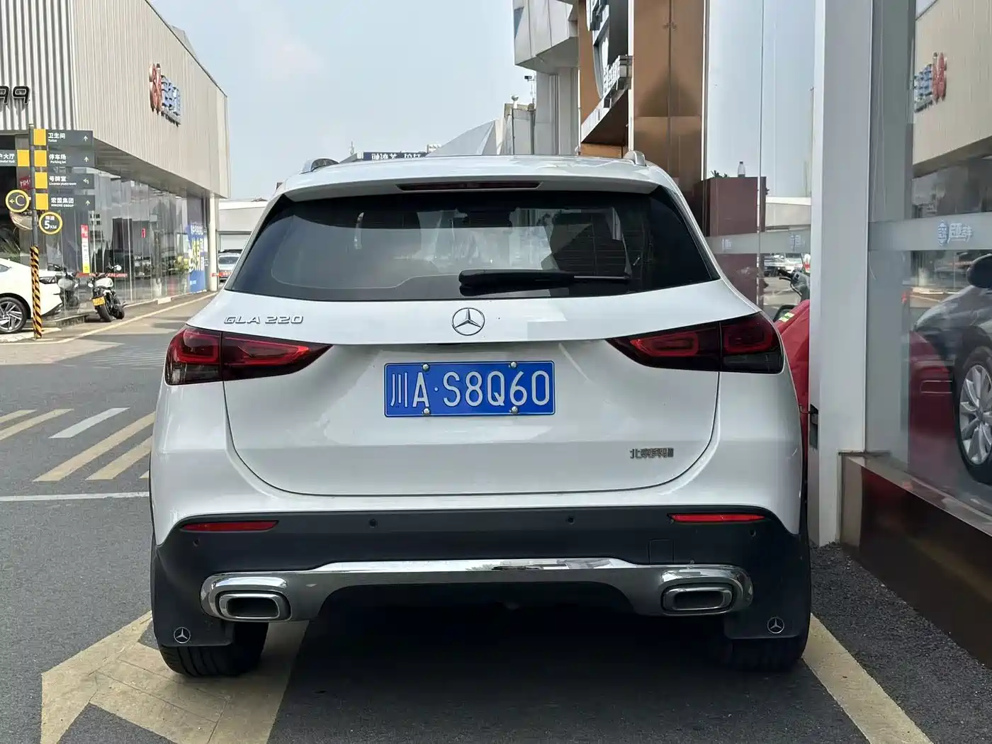 Mercedes-Benz GLA 2023