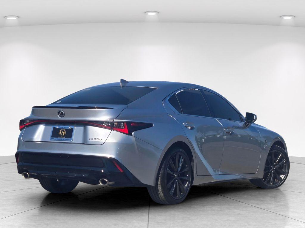Lexus IS 300 2025