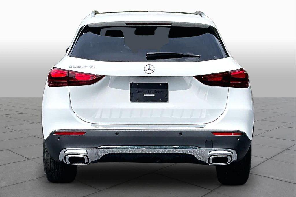 Mercedes-Benz GLA 250 2024