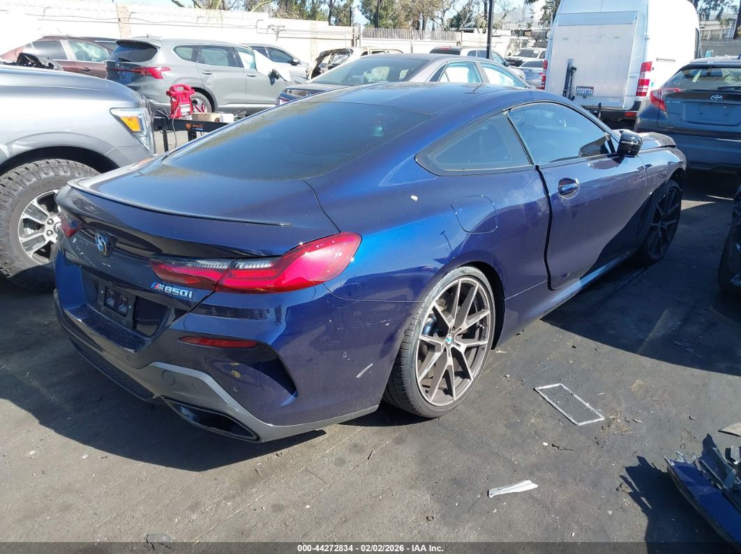 BMW M850 2023