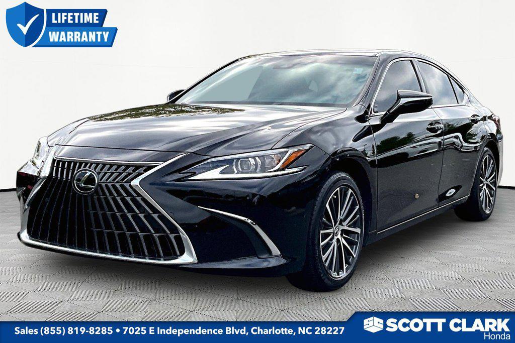 Lexus ES 2025