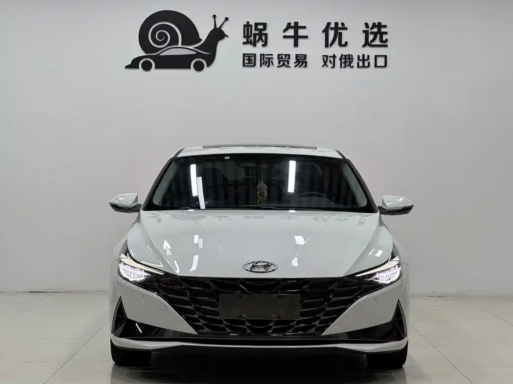 Hyundai Elantra 2023