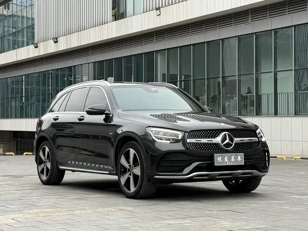 Mercedes-Benz GLC 2023