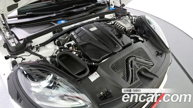 Porsche Macan 2022