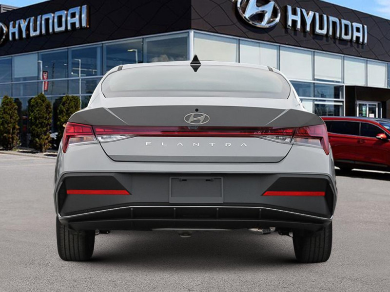 Hyundai Elantra 2025