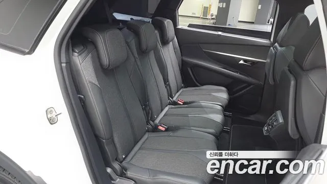 Peugeot 5008 2020
