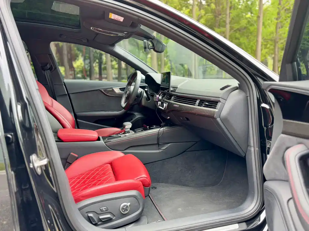 Audi S4 2025