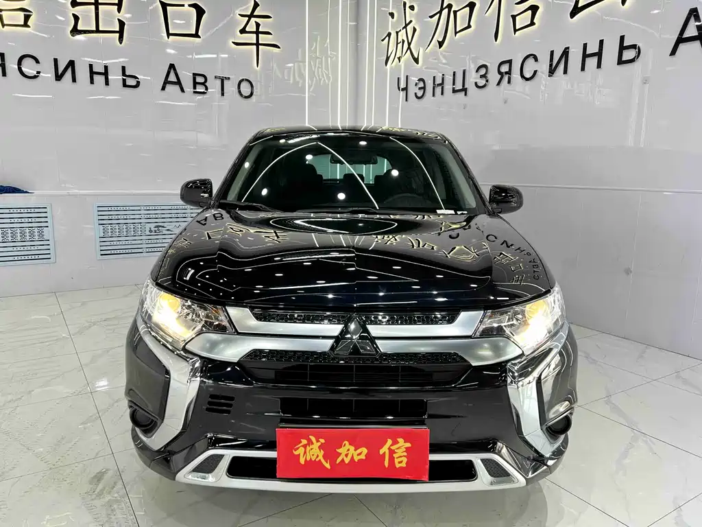 Mitsubishi Outlander 2022