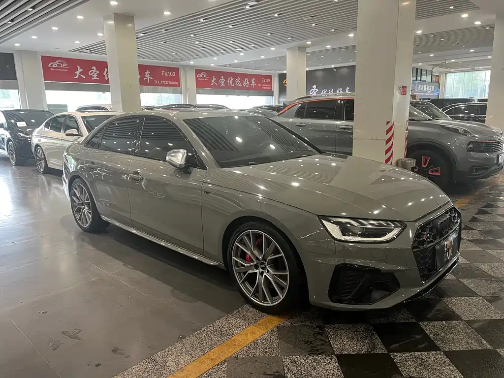 Audi S4 2023