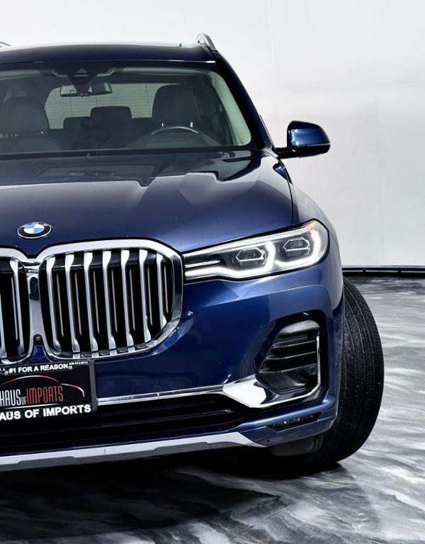 BMW X7 2021