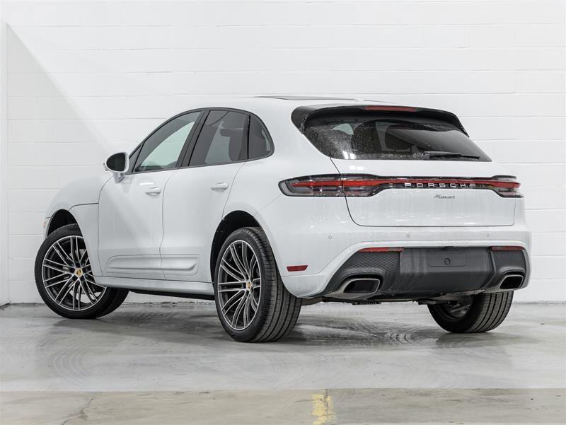 Porsche Macan 2025