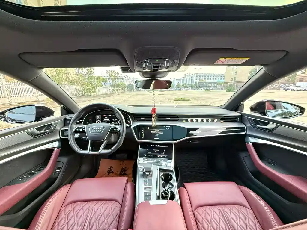 Audi A7 2024