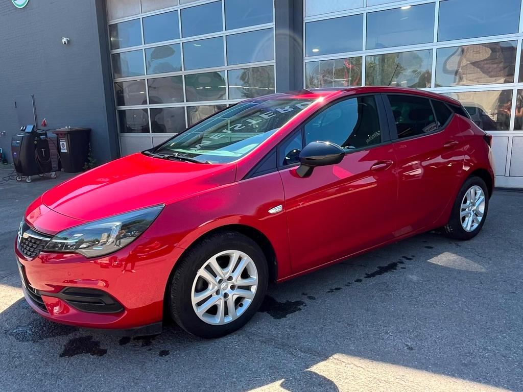 Opel Astra 2021