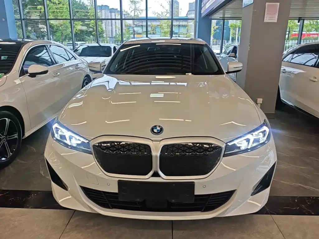 BMW i3 2025