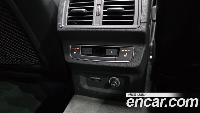 Audi SQ5 2021
