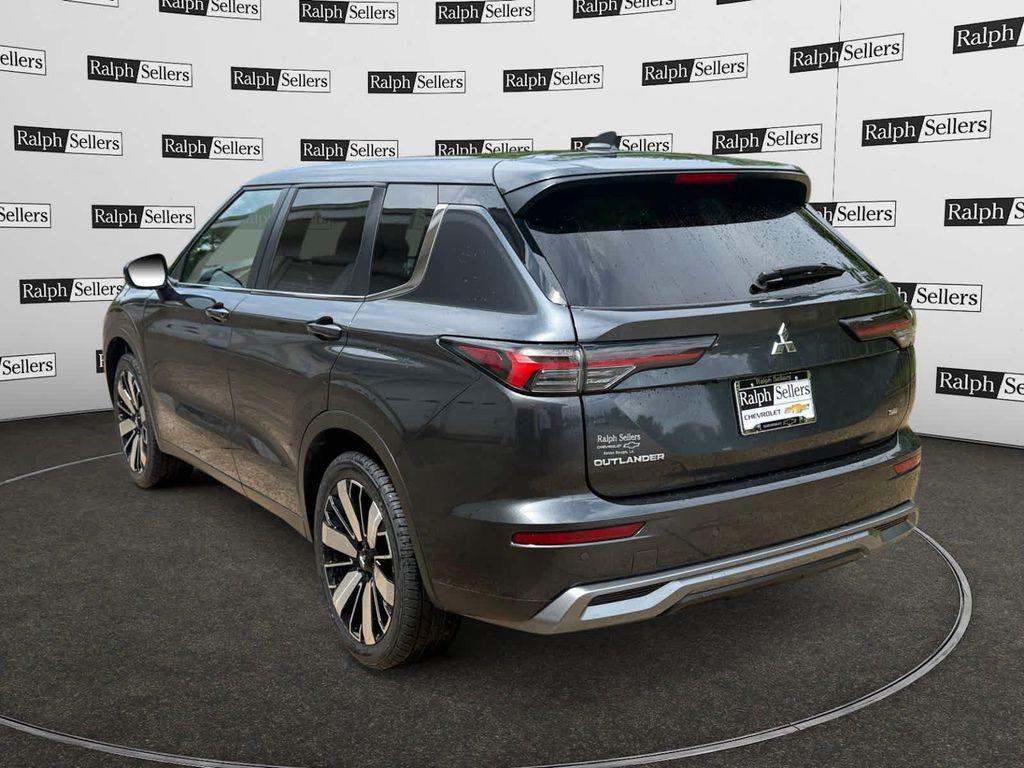 Mitsubishi Outlander 2025