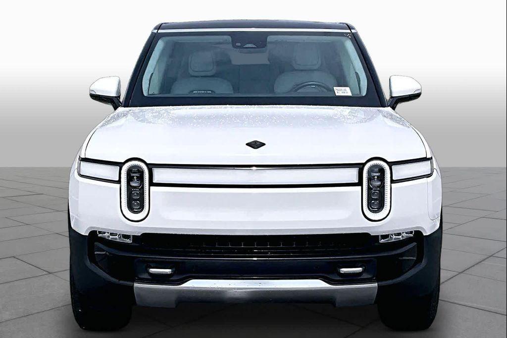 Rivian R1S 2023