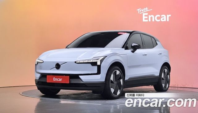 Volvo EX30 2025