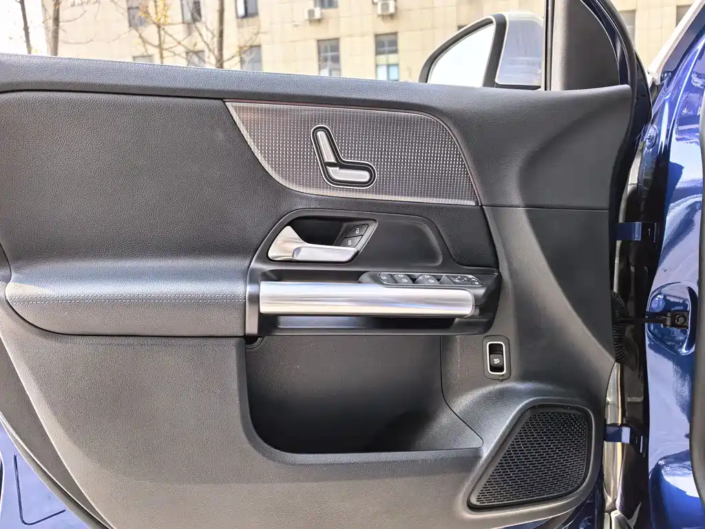 Mercedes-Benz GLA 2021