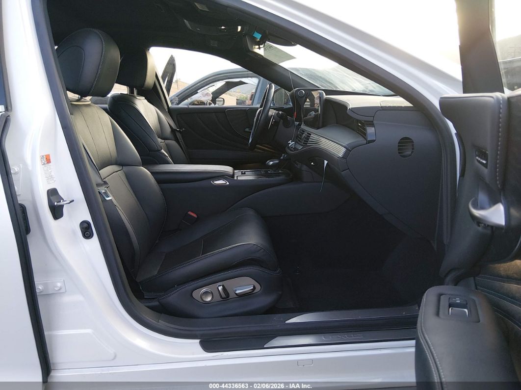 Lexus LS 500 2021