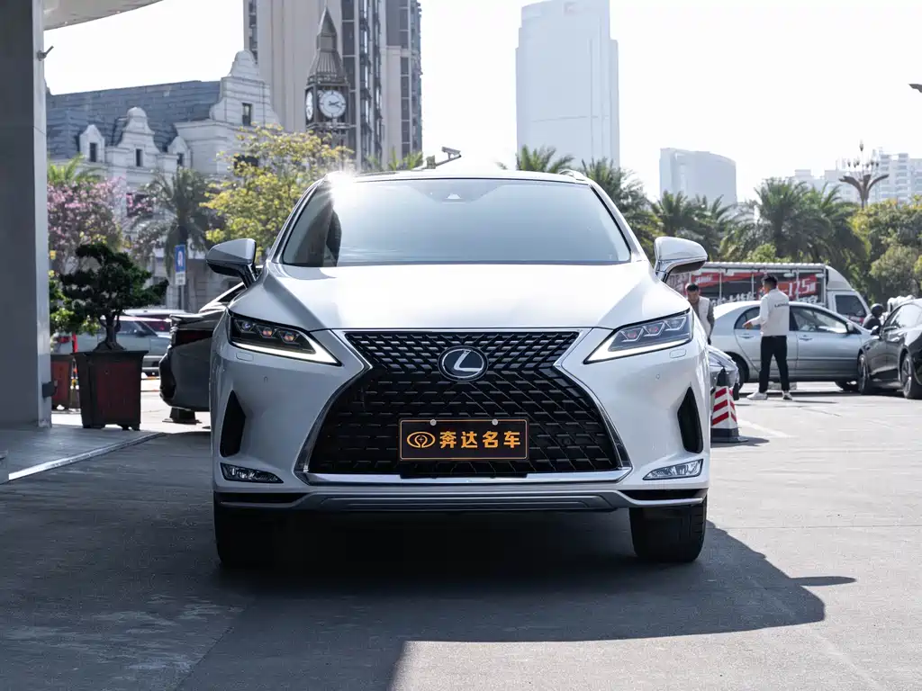 Lexus RX 2022