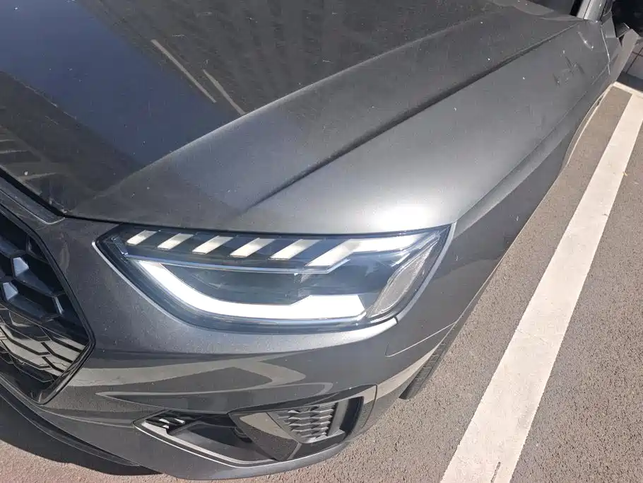Audi A4 2024