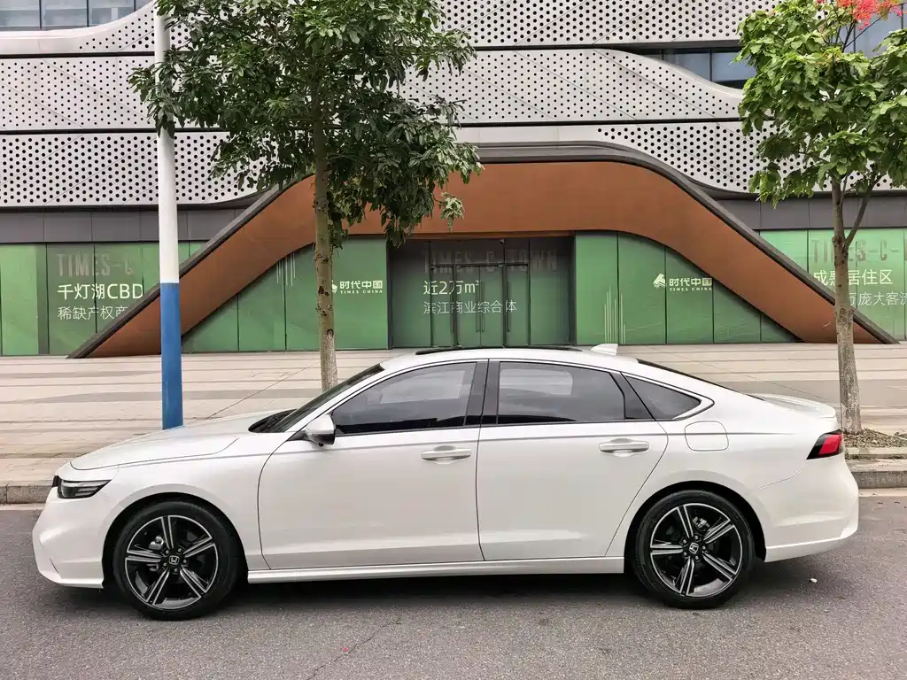 Honda Inspire 2024