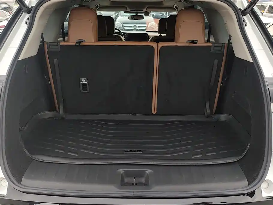 Nissan Pathfinder 2024