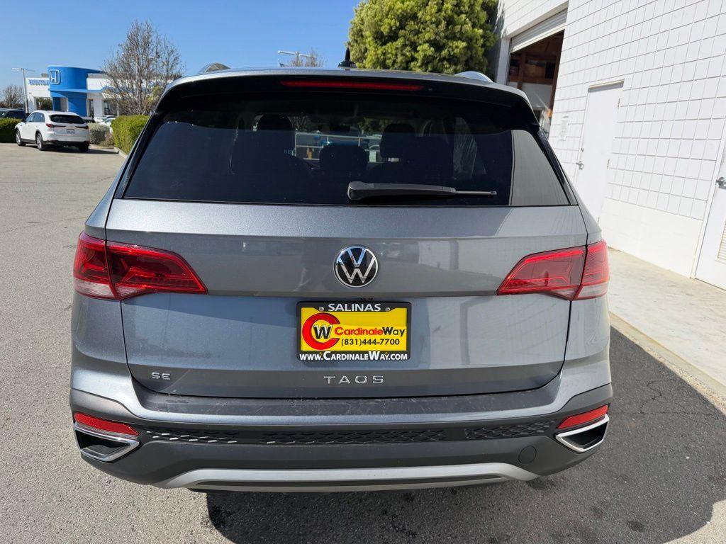 Volkswagen Taos 2024