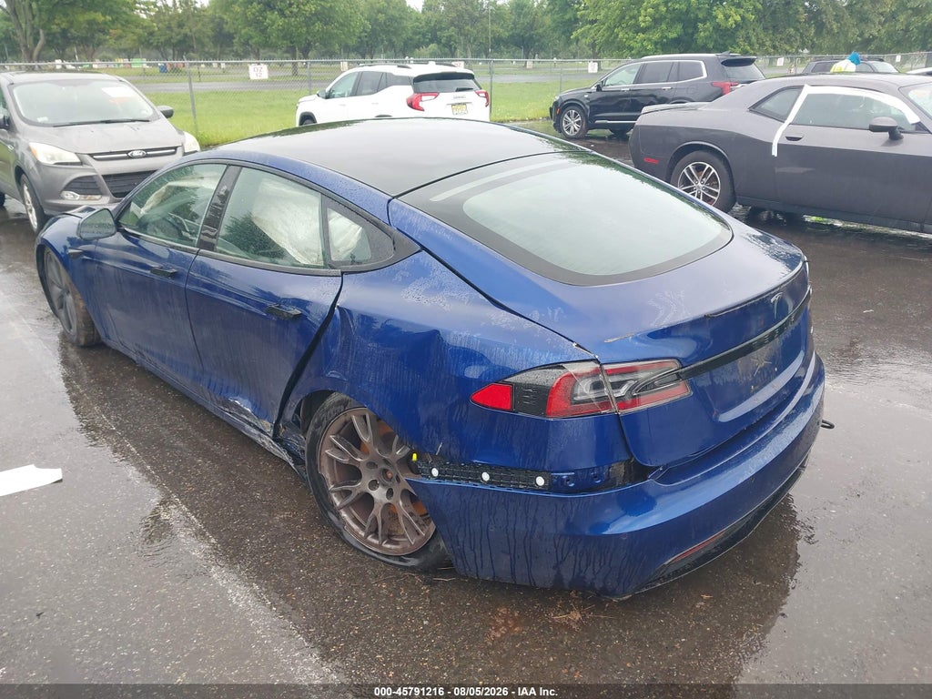 Tesla Model S 2021