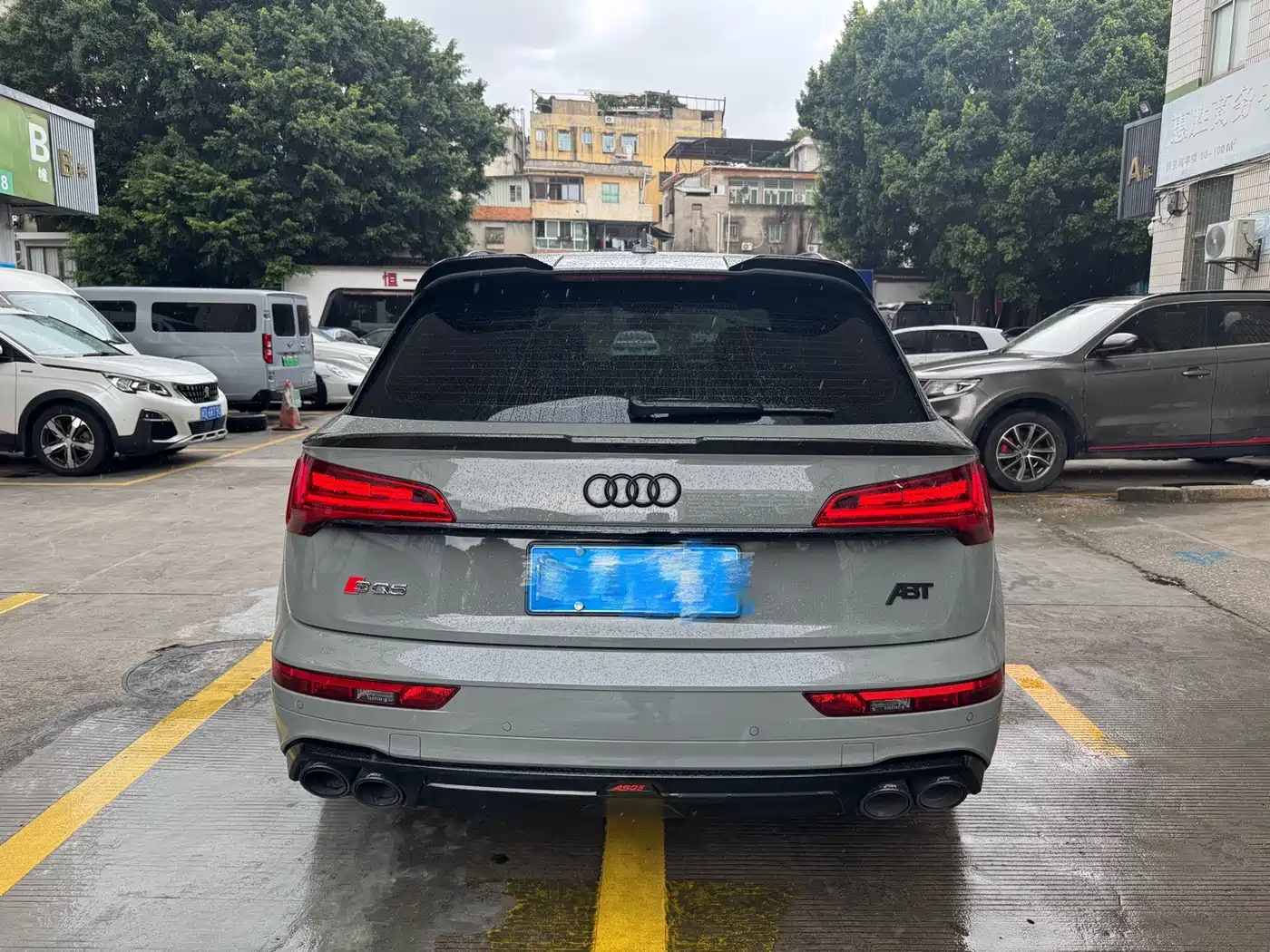 Audi SQ5 2022