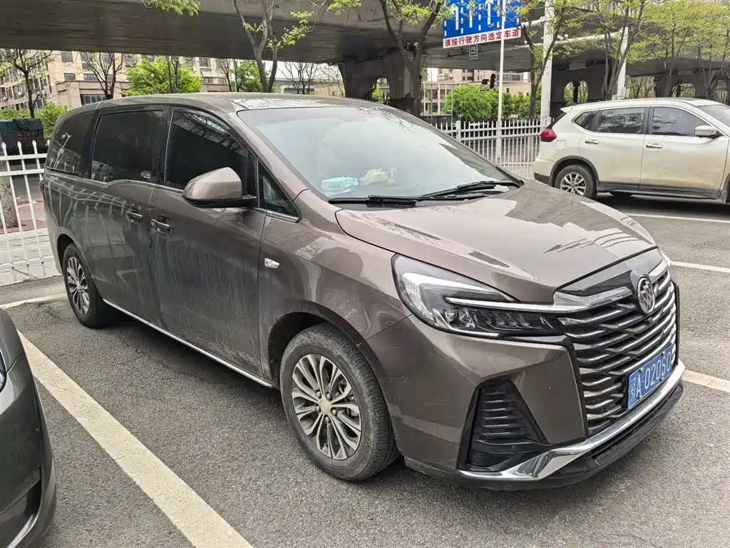Buick GL8 2024